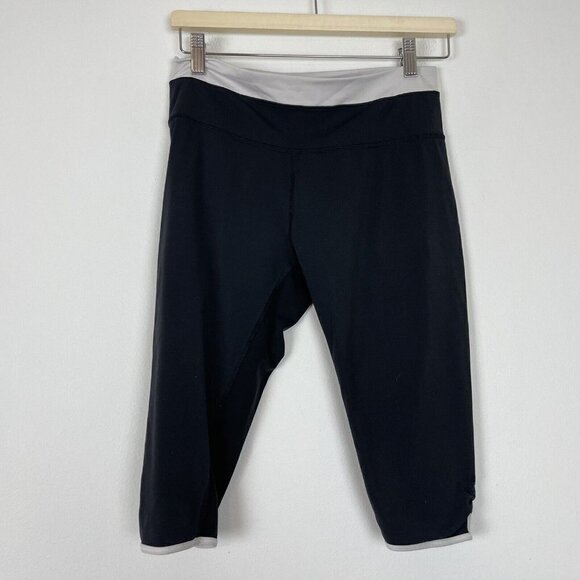 Lululemon Bandha Crop Black White Cropped Leggings Keyhole Size 8 - Picture 1 of 6